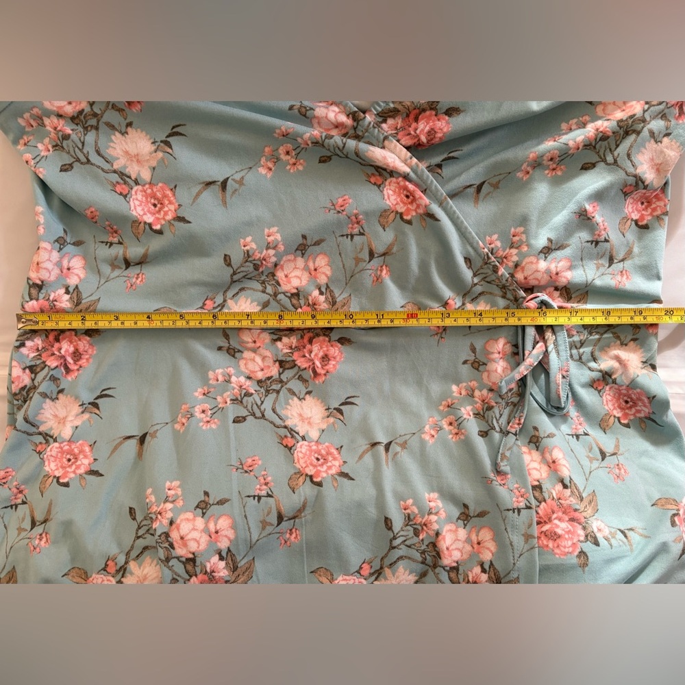 Ilya Long Maxi Dress Mint w/ Floral pattern Short sleeve Faux Wrap Soft Size 1X - Picture 9 of 11